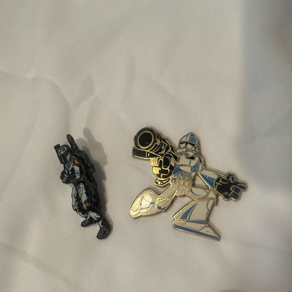 Disney Enamel Pin Lot - Black, Red, Gold Accents - Picture 4 of 14